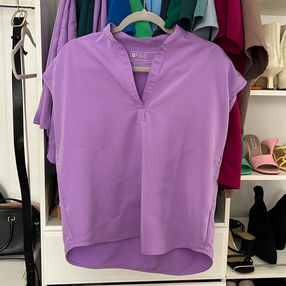 Figs Women's Top in Lavender
